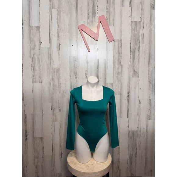 wearever green bodysuit size medium - Picture 1 of 7